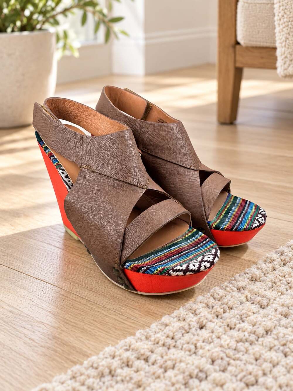Joe’s Jeans Tyra Brown Leather Orange Platform Wedge Sandals 5.5 M